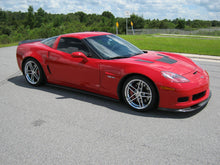 Load image into Gallery viewer, Corvette C6 T1 Hood Heat Extractor