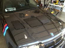 Load image into Gallery viewer, BMW E36 M3 Center Only Hood Vent