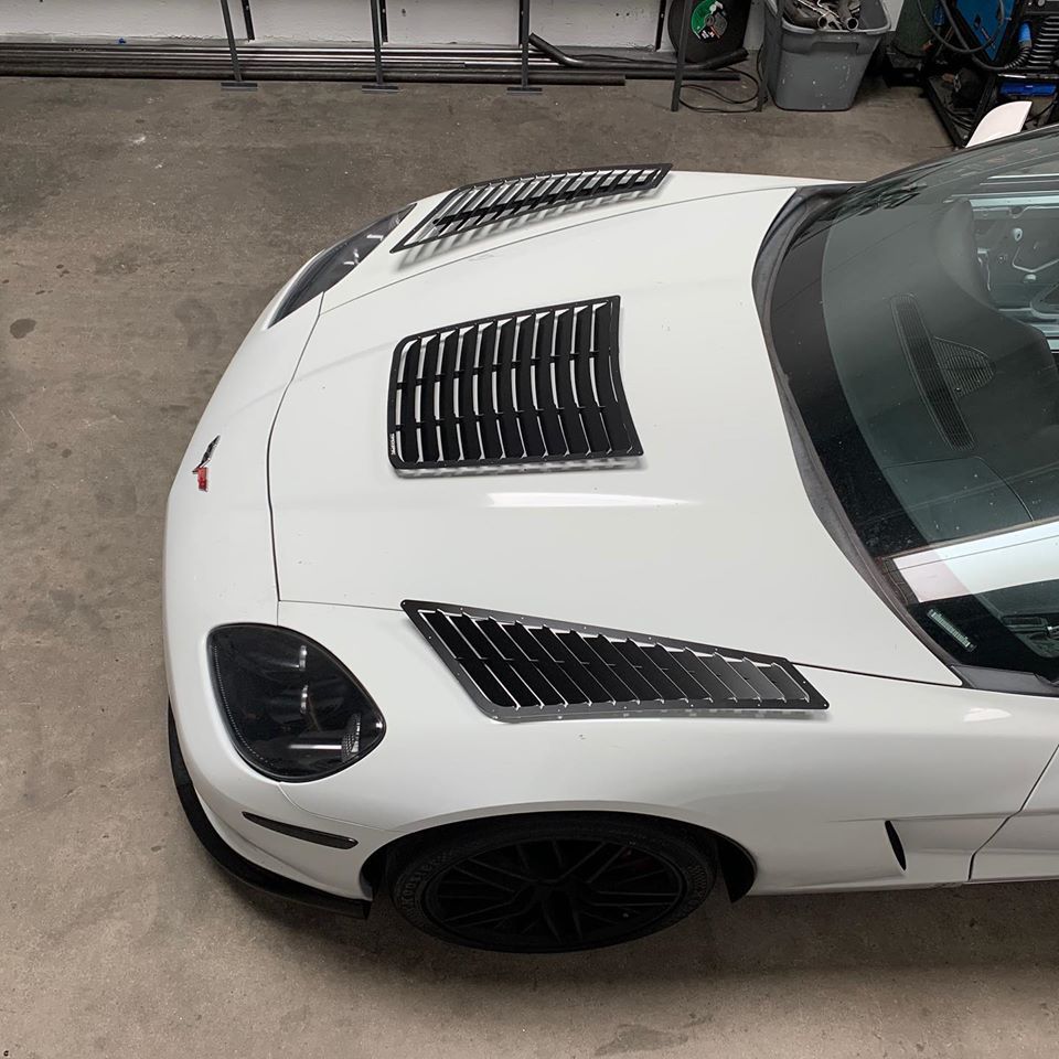 C6 Corvette GT2 Center Hood Louver | C6 Corvette Hood Lines